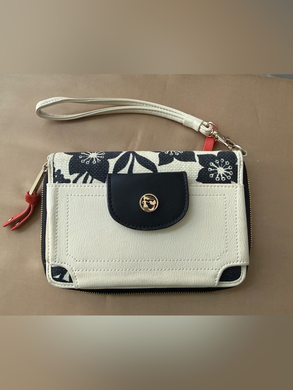Spartina 449 Navy Floral Canvas Wristlet with Cream Trim and Red Pull - Picture 3 of 13